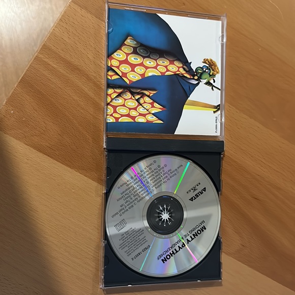*HOST PICK!*  Monty Python - Comedy CD - Matching Tie & Handerchief - Picture 3 of 4